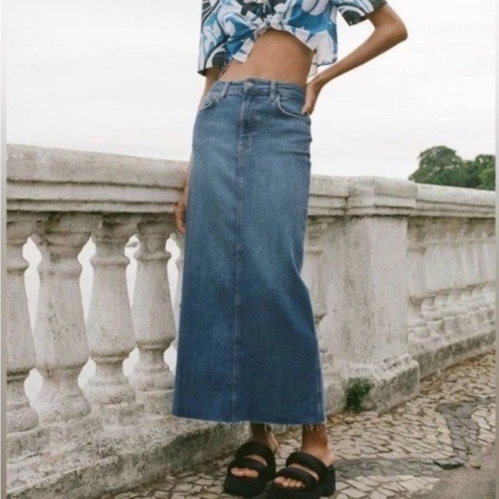 Zara Long Denim Pencil Skirt with Back Slit and Raw Hem Size Small